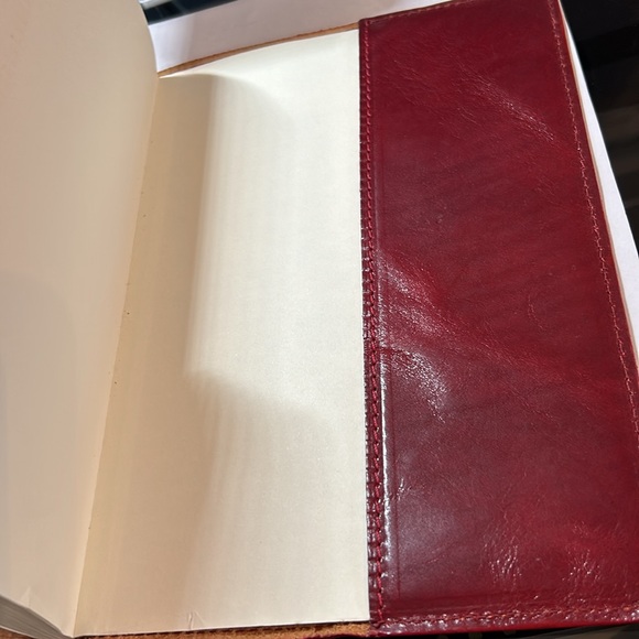 Beautiful Italian leather journal 📔 - Picture 3 of 5